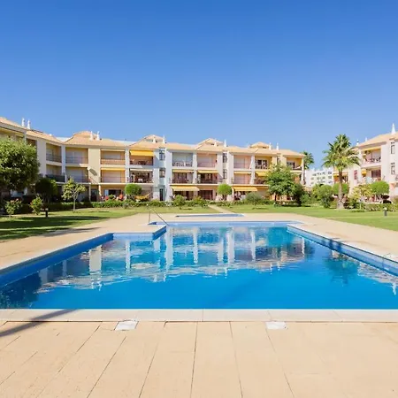 Serene Apartment W/ Balcony And Pool By Lovelystay Quarteira Exterior photo